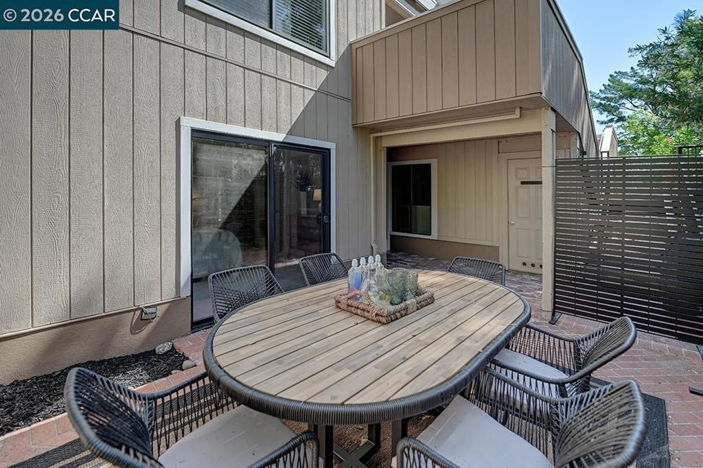 Image 6 of property listing at 1332 Running Springs Rd 2, Walnut Creek, CA 94595