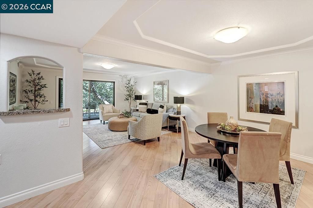 Image 9 of property listing at 1332 Running Springs Rd 2, Walnut Creek, CA 94595