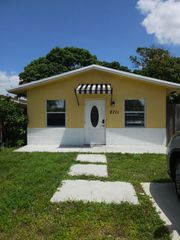 2711 NW 16 Street, Fort Lauderdale, FL 33311