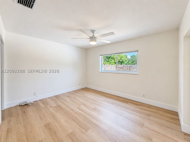 3700 NW 2nd Ct 1, Boca Raton, FL 33431