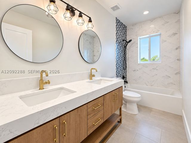 3700 NW 2nd Ct 1, Boca Raton, FL 33431
