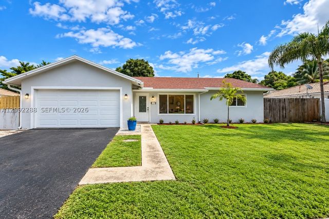 3700 NW 2nd Ct 1, Boca Raton, FL 33431