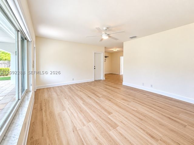3700 NW 2nd Ct 1, Boca Raton, FL 33431