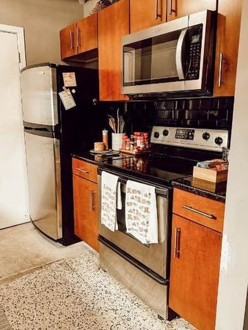 700 Church St Apt 908, Nashville, TN 37203