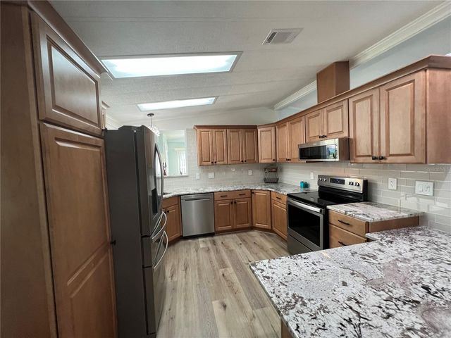 2038 MAUI DRIVE, Holiday, FL 34691