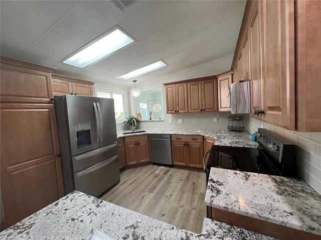 2038 MAUI DRIVE, Holiday, FL 34691