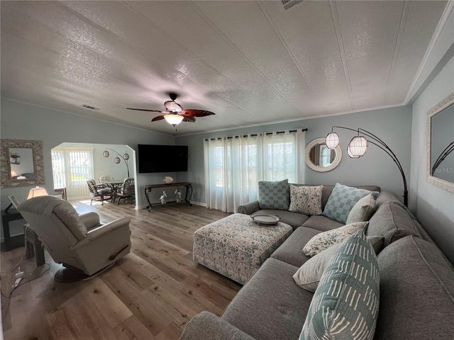 2038 MAUI DRIVE, Holiday, FL 34691