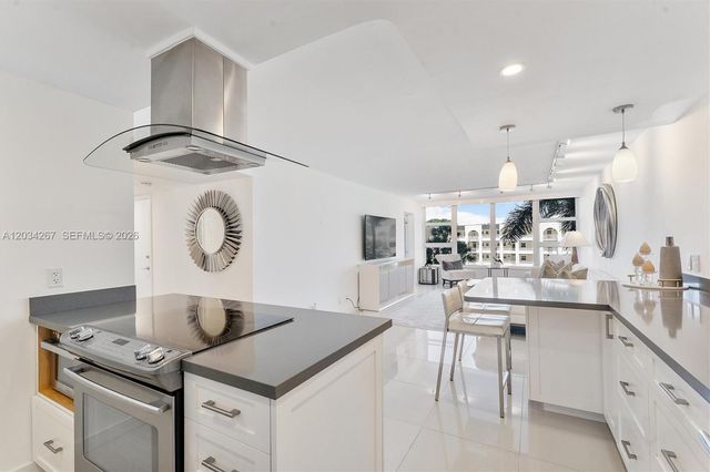 1620 S Ocean Blvd 3J, Lauderdale By The Sea, FL 33062