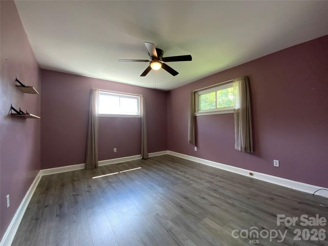 325 Glenwood Drive, Mooresville, NC 28115