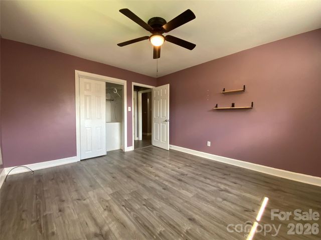 325 Glenwood Drive, Mooresville, NC 28115