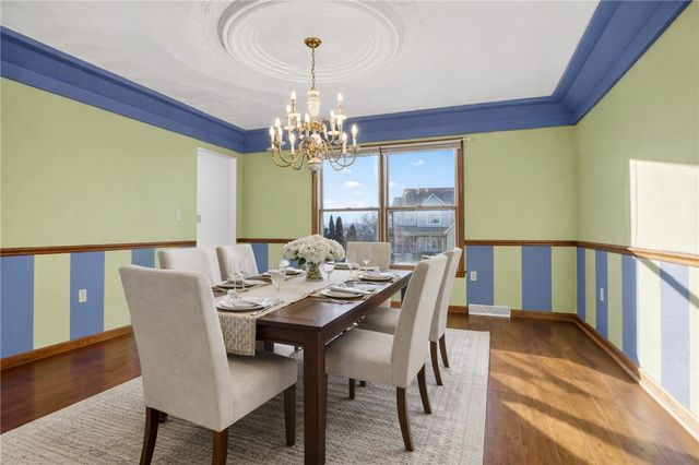 814 Cleardale Dr, Hempfield Twp, PA 15601