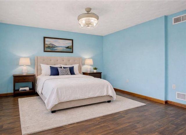 814 Cleardale Dr, Hempfield Twp, PA 15601