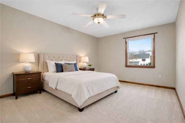 814 Cleardale Dr, Hempfield Twp, PA 15601