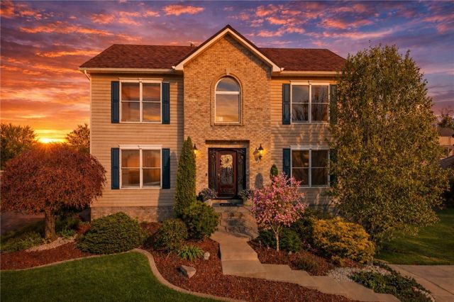 814 Cleardale Dr, Hempfield Twp, PA 15601