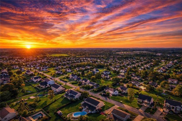 814 Cleardale Dr, Hempfield Twp, PA 15601