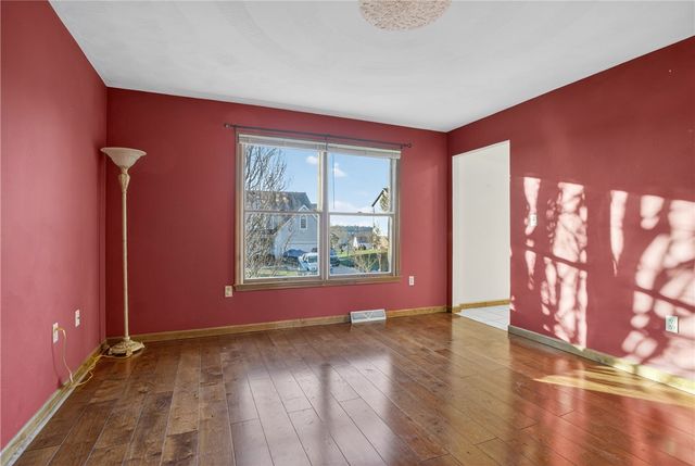 814 Cleardale Dr, Hempfield Twp, PA 15601