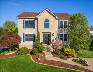 814 Cleardale Dr, Hempfield Twp, PA 15601