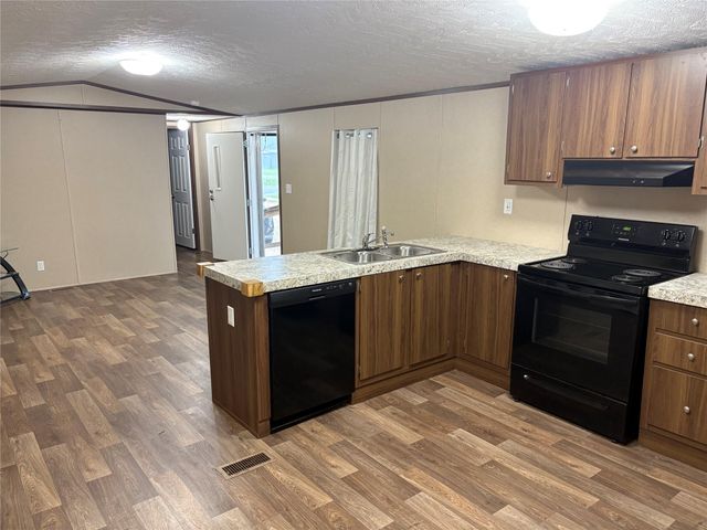 1311 Big Hawg Drive, Trinity, TX 75862