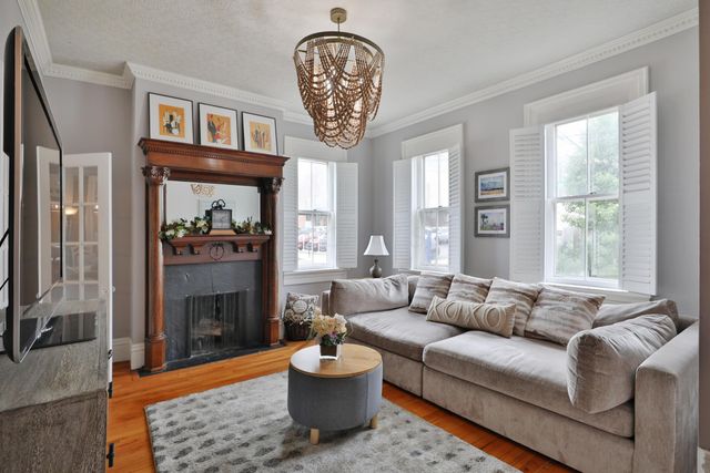 31 E Blenkner Street, Columbus, OH 43215