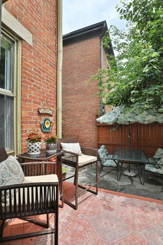 31 E Blenkner Street, Columbus, OH 43215