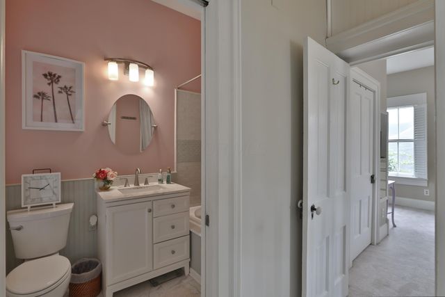 31 E Blenkner Street, Columbus, OH 43215
