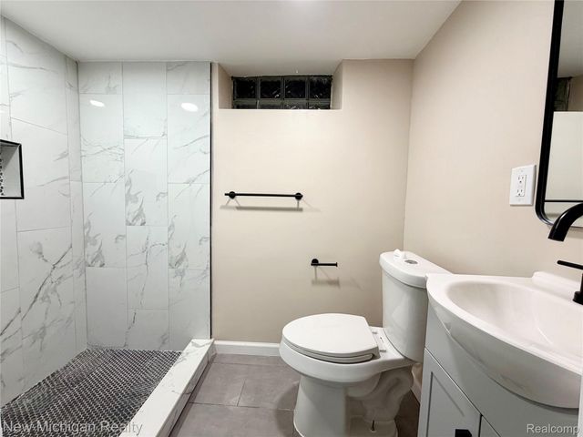 22111 Gardner Street, Oak Park, MI 48237