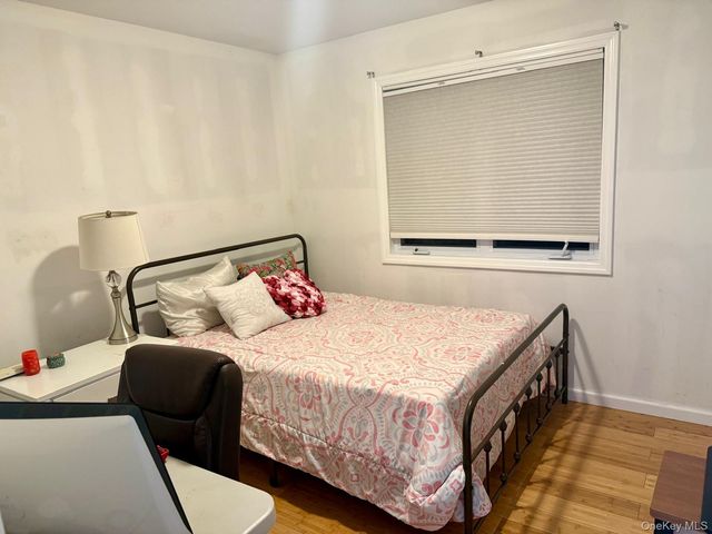 129 Nassau Lane, Island Park, NY 11558