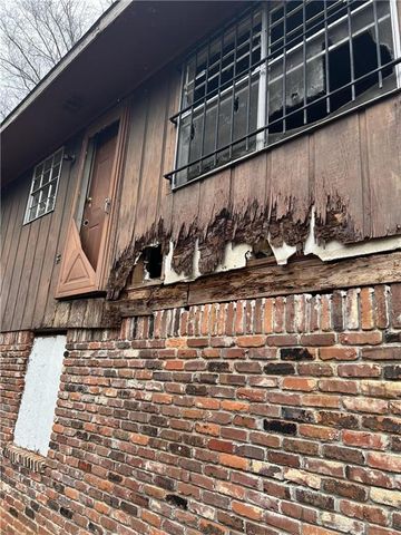 5827 Christopher Lane, Lithonia, GA 30058