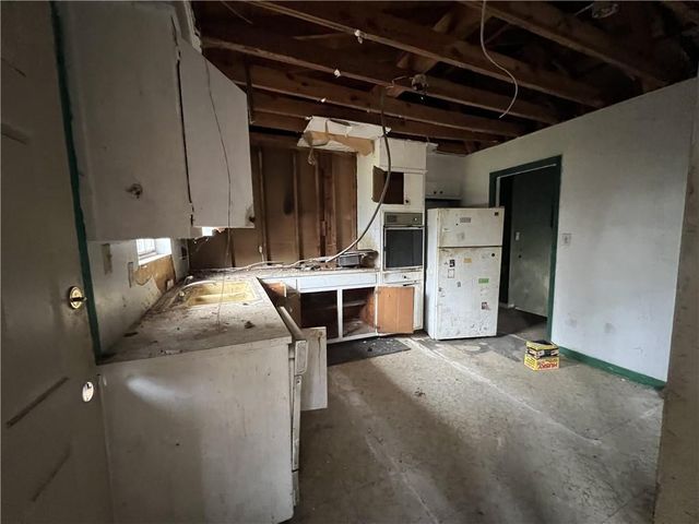 5827 Christopher Lane, Lithonia, GA 30058