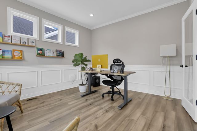 300 Harness Way, Delaware, OH 43015