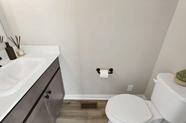 300 Harness Way, Delaware, OH 43015