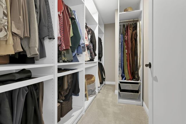 300 Harness Way, Delaware, OH 43015