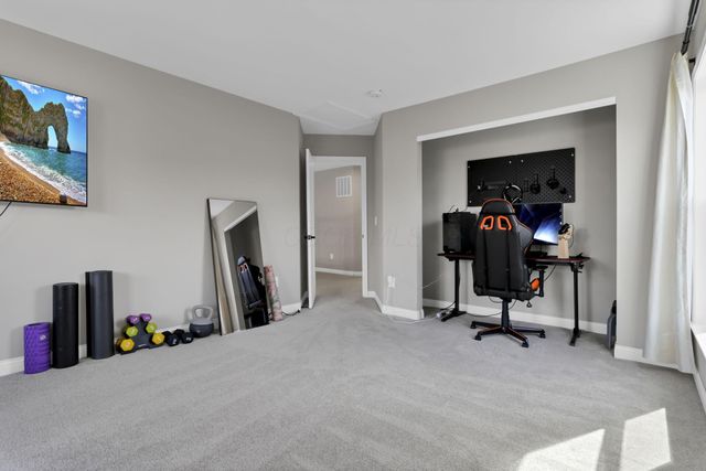 300 Harness Way, Delaware, OH 43015