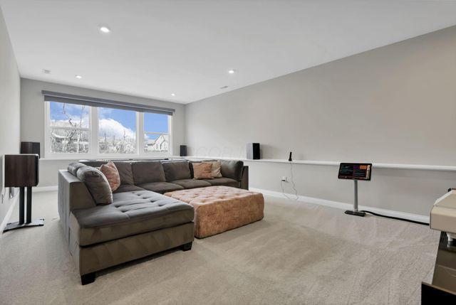 300 Harness Way, Delaware, OH 43015