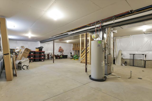 300 Harness Way, Delaware, OH 43015