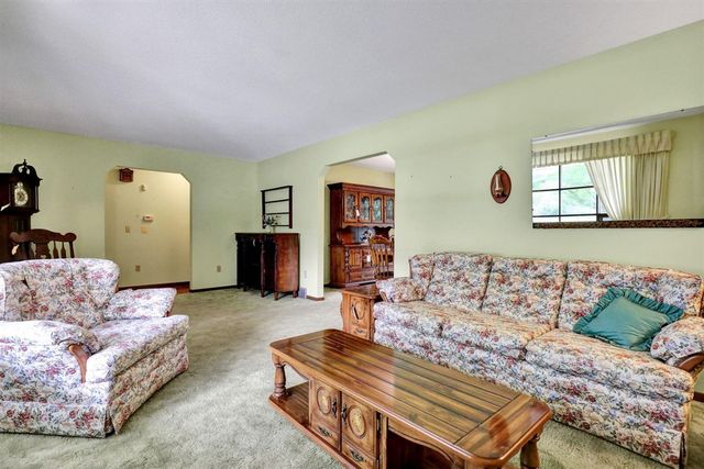 7701 Laurie Lane, Saginaw, MI 48609