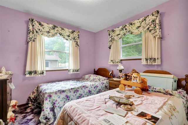 7701 Laurie Lane, Saginaw, MI 48609