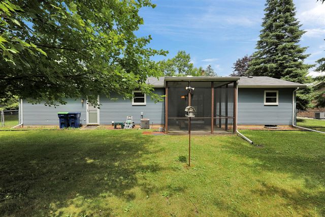 7701 Laurie Lane, Saginaw, MI 48609