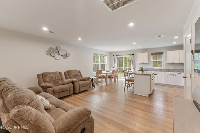 1648 Branchwood Road NE, Bolivia, NC 28422