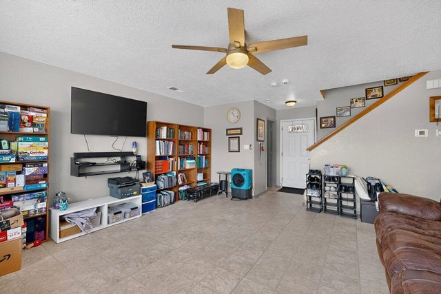 492 Desert Mist Drive SW, Albuquerque, NM 87121