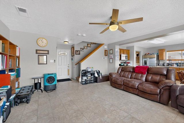 492 Desert Mist Drive SW, Albuquerque, NM 87121