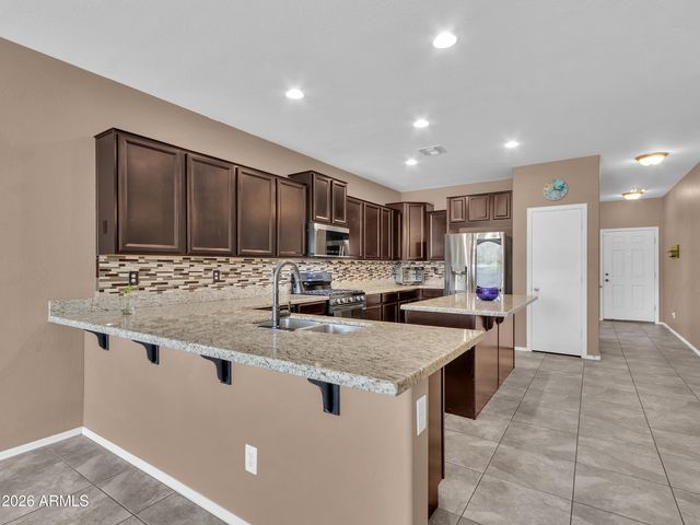 2307 W DESERT Lane, Phoenix, AZ 85041