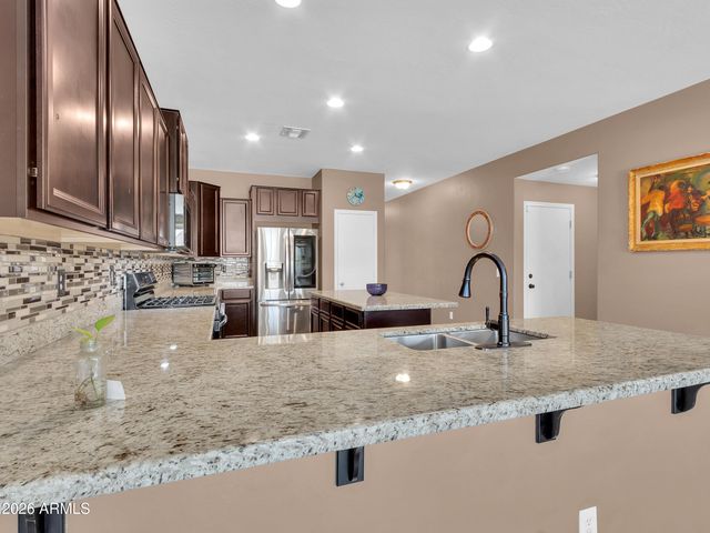 2307 W DESERT Lane, Phoenix, AZ 85041