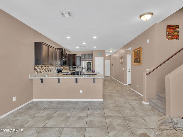 2307 W DESERT Lane, Phoenix, AZ 85041