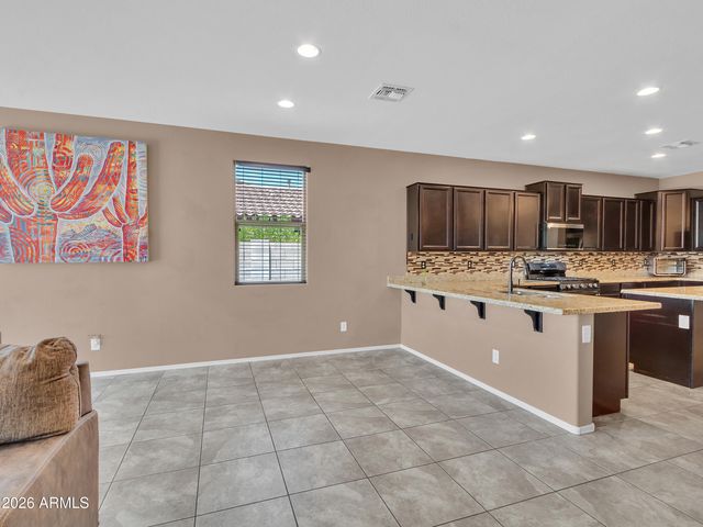 2307 W DESERT Lane, Phoenix, AZ 85041