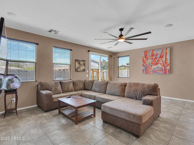 2307 W DESERT Lane, Phoenix, AZ 85041