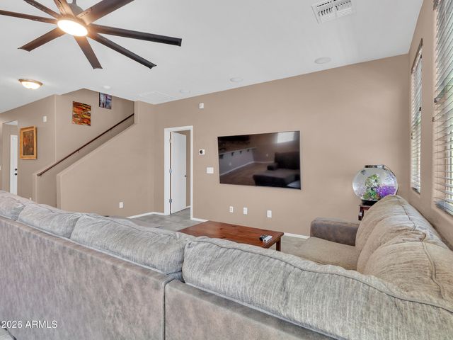 2307 W DESERT Lane, Phoenix, AZ 85041