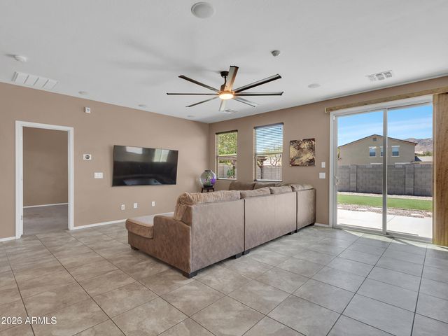 2307 W DESERT Lane, Phoenix, AZ 85041