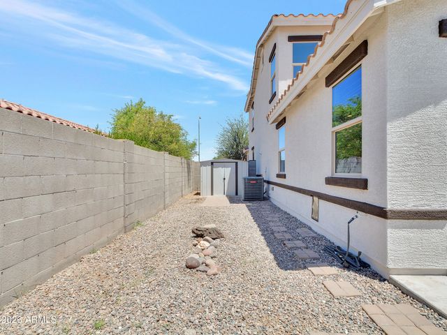 2307 W DESERT Lane, Phoenix, AZ 85041