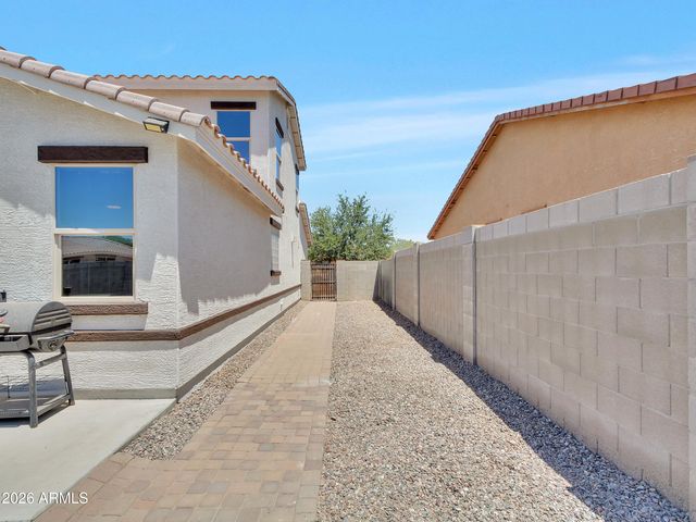 2307 W DESERT Lane, Phoenix, AZ 85041